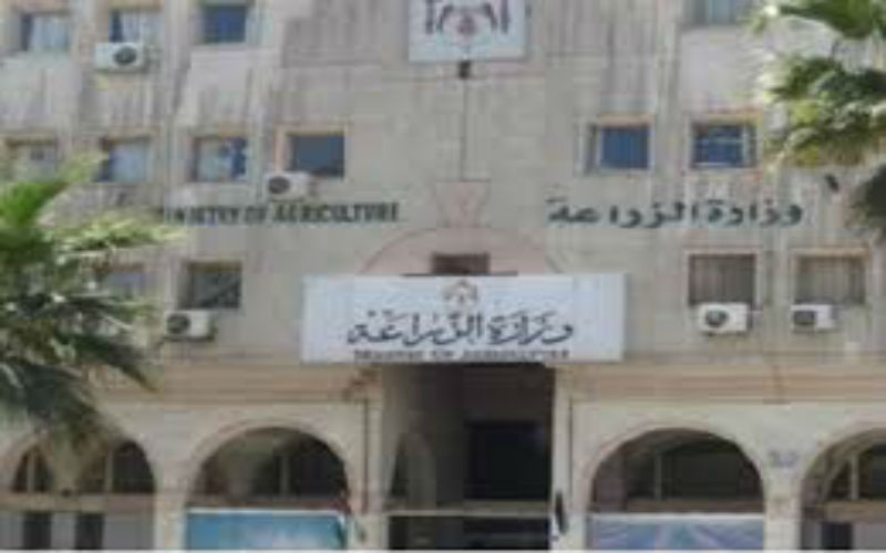 وزير الزراعة يحيل ملف فقدان 100