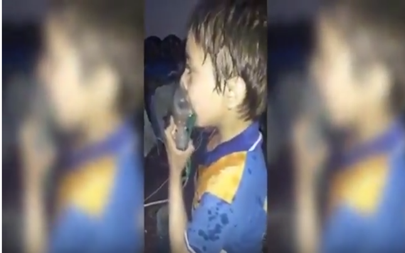 مجزرة الكيميائي في دوما 150 قتيلا