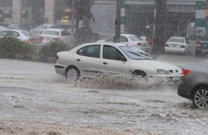 الجمعة.. طقس بارد وغائم جزئيا