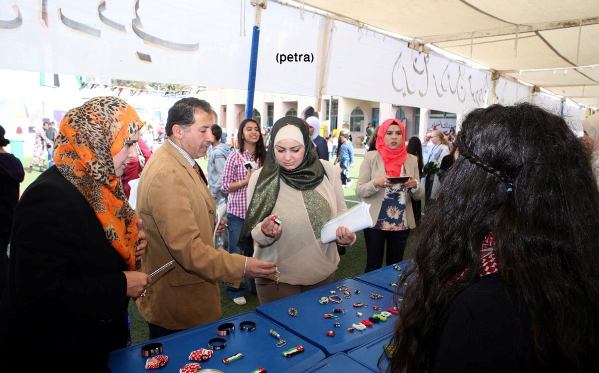 المدارس الاسلامية تقيم مهرجانا طلابيا بعنوان