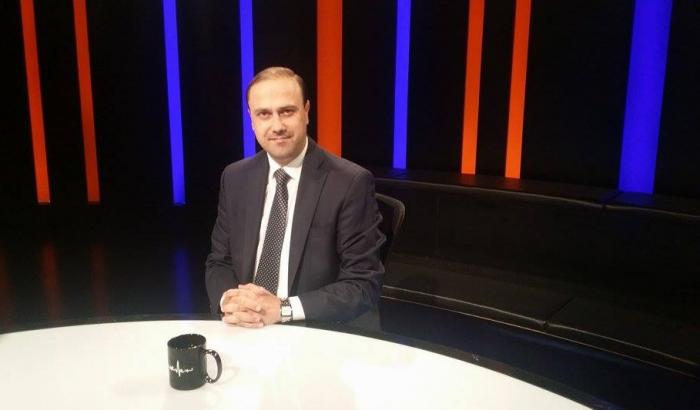 المومني: اتصالات سورية لفتح معبر جديد