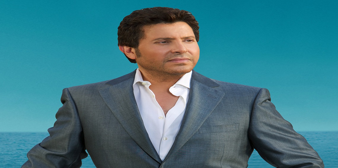 لجأ لراقصة في كليبه الأخير.. انتقادات