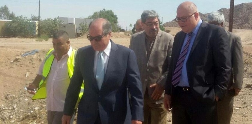 وزير الاشغال يتفقد مشاريع في العقبة
