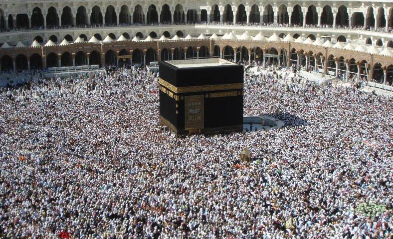 800 حاج يغادرون غزة الاثنين والضفة