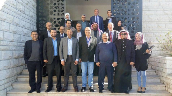 بحث سبل التعاون المشترك بين quot