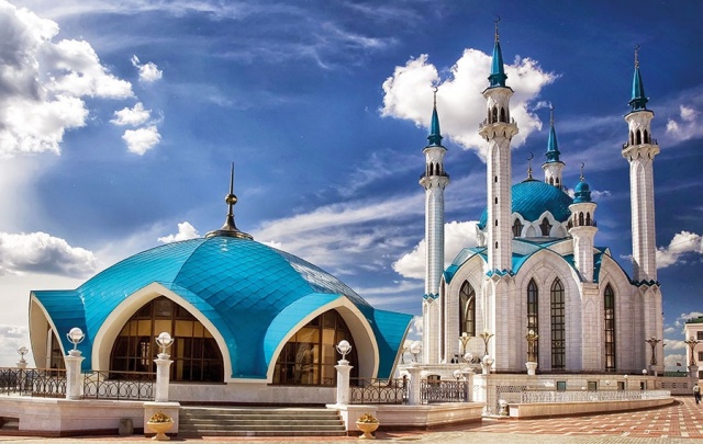 وزارة الأوقاف.. استفزاز متواصل وخطباء يشبون