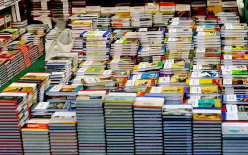 أزبكية عمان تطلق معرض الكتاب في