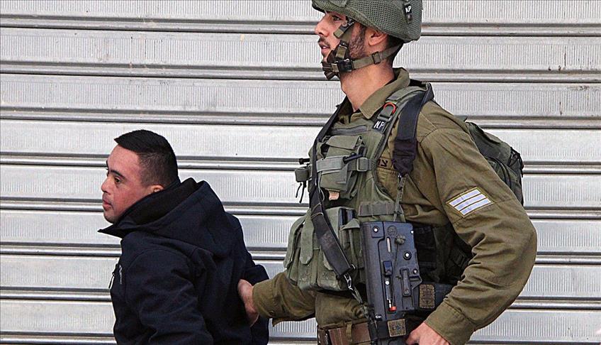 فلسطيني من ذوي الاحتياجات الخاصة لم