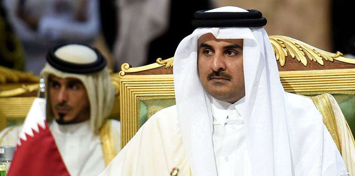 أسرة آل ثاني تتبرأ من سياسات