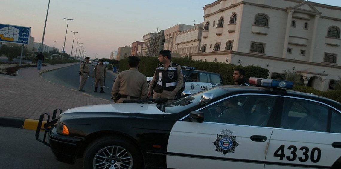 بطريقة هوليوودية.. شاب يختطف كويتية أمام
