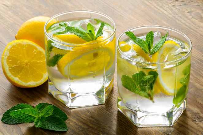 الماء الدافئ والليمون قد يسبب تساقط