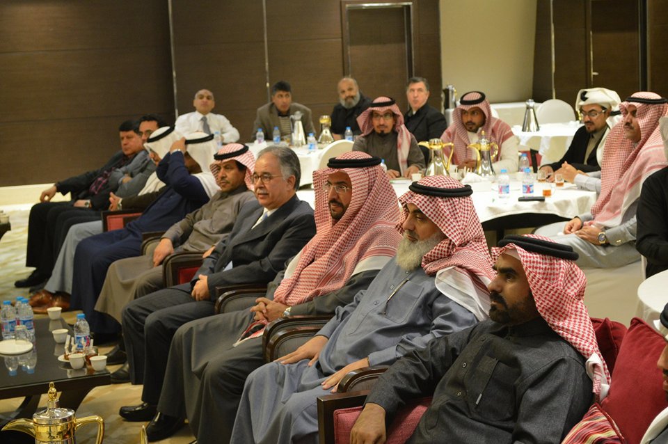 مبارك التكريم للدكتور محمود الهزايمة في