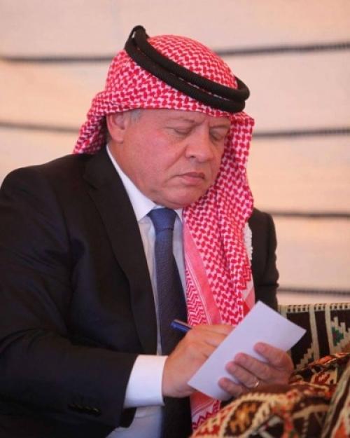 الملك يلتقي الآن وجهاء وشيوخ مادبا