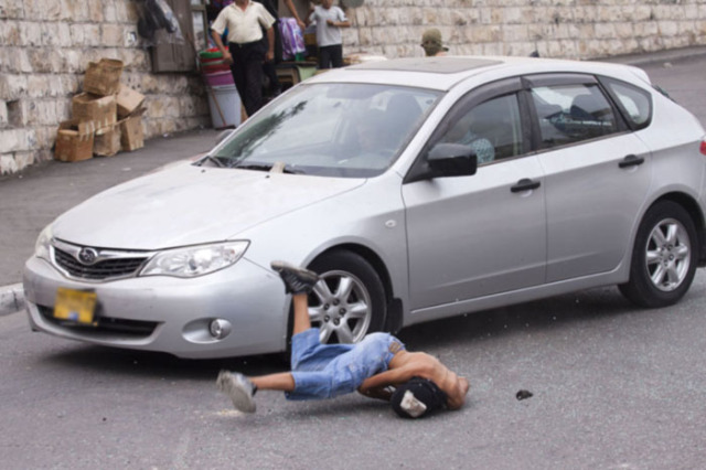 مستوطن يدهس طفلا فلسطينيا جنوب نابلس