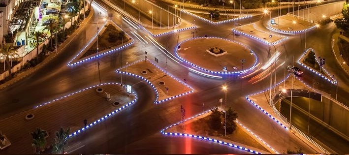 (ضوئية) على الخامس ونفق بإتجاه المطار