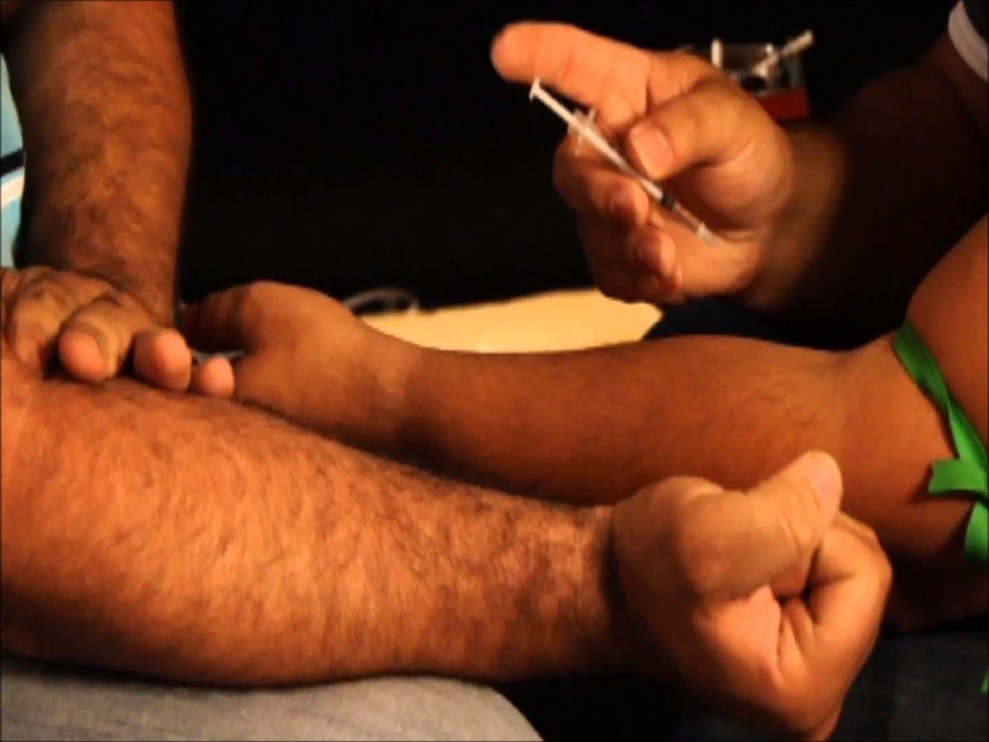 القبض على سوري يروج المخدرات بالزعتري