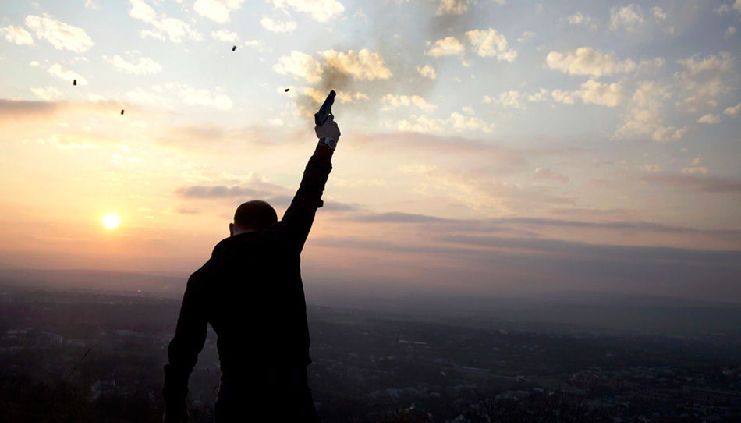 توقيف زوج نائب وابنها أسبوعا لإطلاقهما