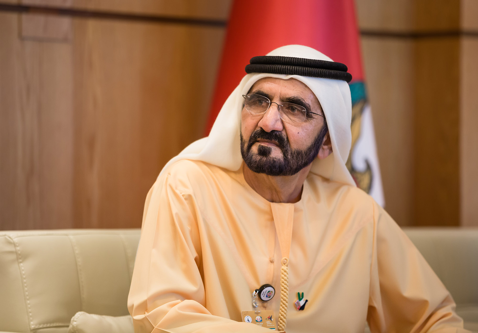 حاكم دبي يكشف ما طلبه القذافي
