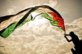 رفع العلم الفلسطيني لأول مرة في