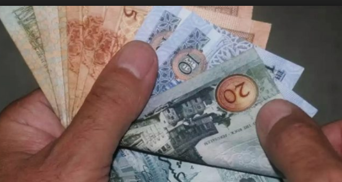 مستشفى خاص يرفض صرف رواتب العاملين
