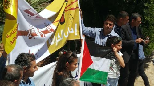 وقفة تضامنية مع الأسرى الفلسطينيين أمام