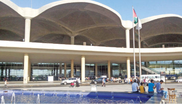 السجن لـ 3 إرهابيين خططو لقصف