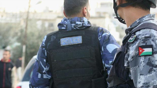 الامن يوقف عددا من المحتجين بعد