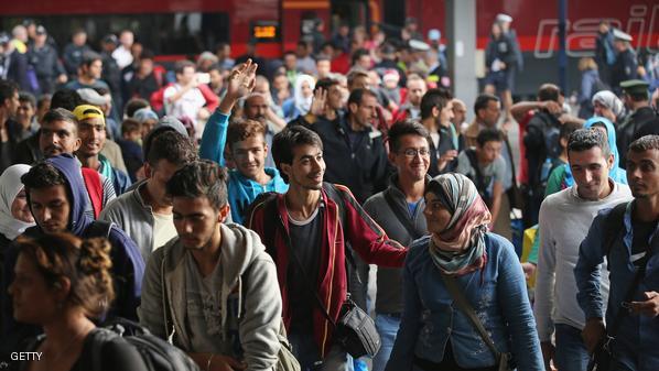 تدفق آلاف اللاجئين على ألمانيا والنمسا