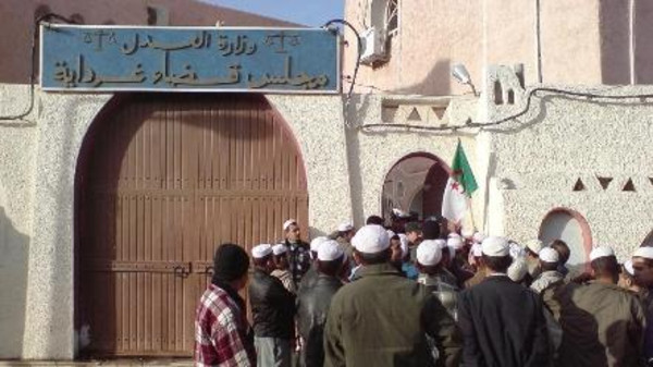 الجزائر تصدر أحكاما بالسجن ضد متورطي