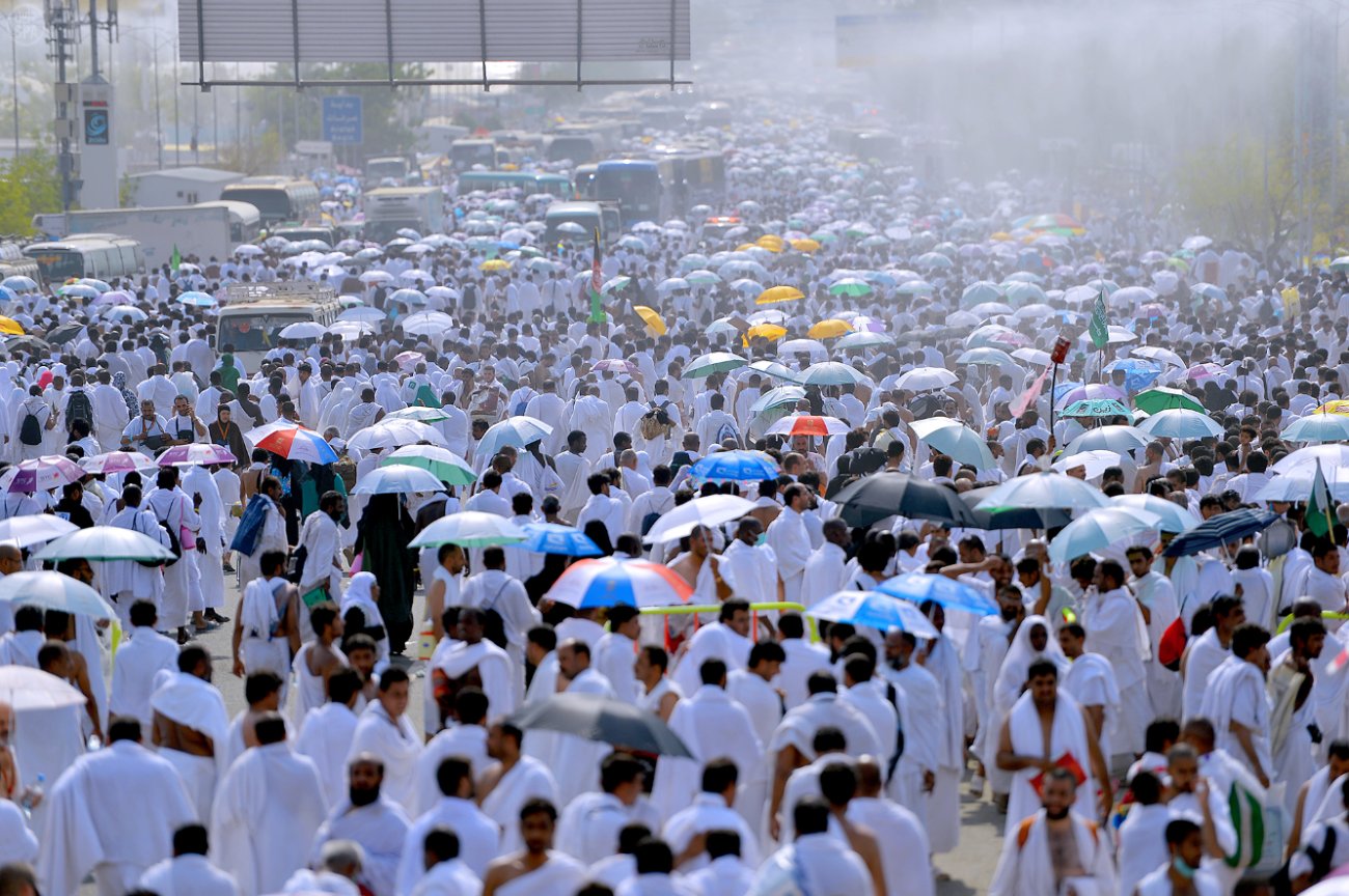 الأوقاف تسلم 5600 تصريح حج لمستحقيها