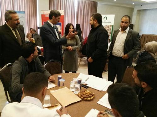 يوم توظيف للممرضين في مجمع نقابات