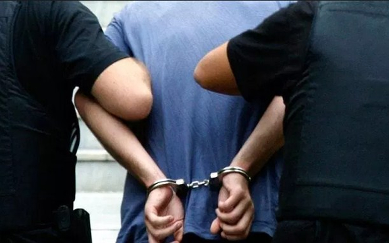 مادبا.. مطلوبون بقضايا سرقة في قبضة