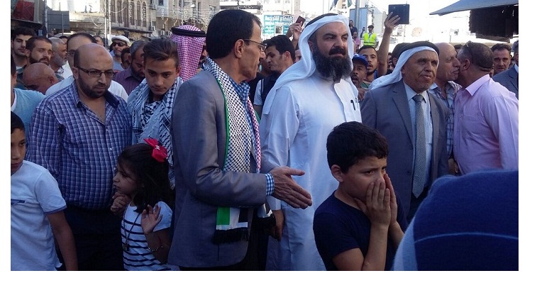 بالصور .. الإخوان يقودون مسيرة غضب