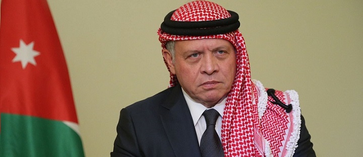 الملك في مضارب الشوبكي والحديدي معزيا