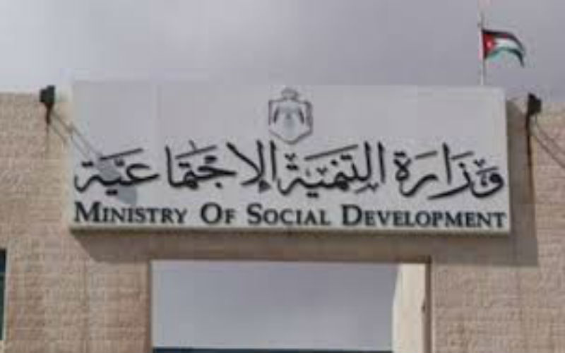 الأمن يضبط 5 أحداث فروا الجمعة