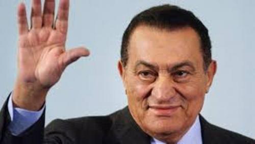 حسني مبارك خارج السجن لأول مرة