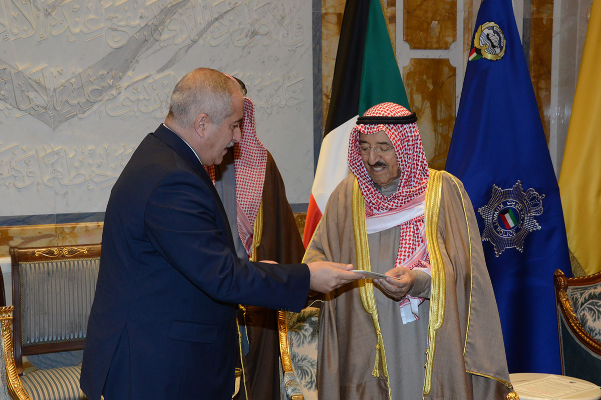 جودة ينقل دعوة الملك لأمير دولة