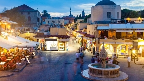 رمضان في اليونان.. صور