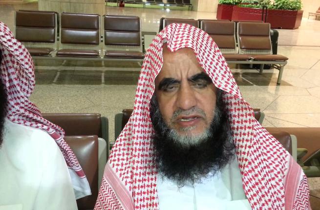 خيانة طائر اللقلق تسببت بإحراج داعية