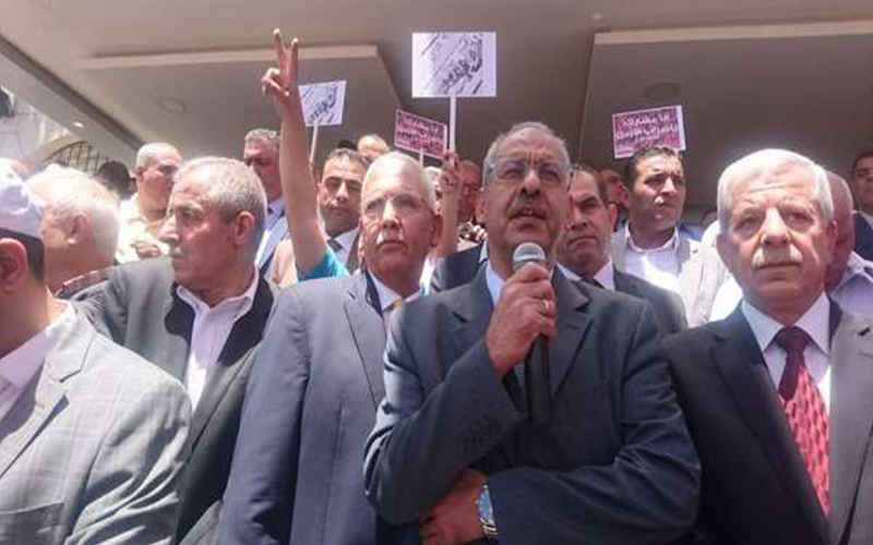 رئيس مجلس النقباء: متمسكون بمطالبنا وسنبحث