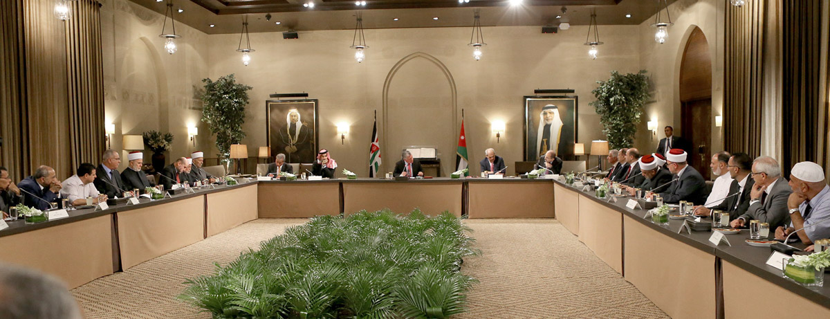 الملك يلتقي ممثلين عن أوقاف القدس