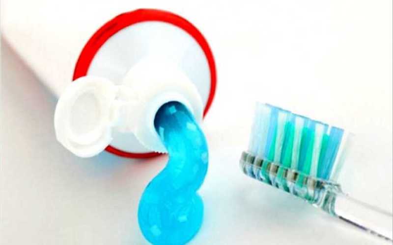 معجون الأسنان يساهم في ظاهرة البكتريا