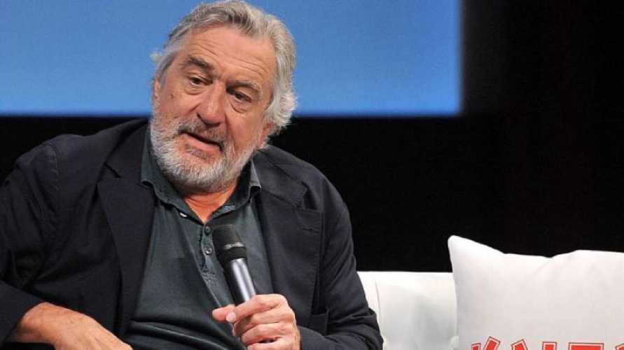 روبرت دي نيرو يمنع ترامب من