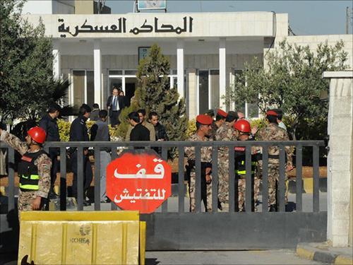 السجن لخمسة أصدقاء روجوا لداعش عبر