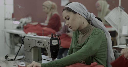 المرأة المصرية تعمل 68 ساعة أسبوعيا..