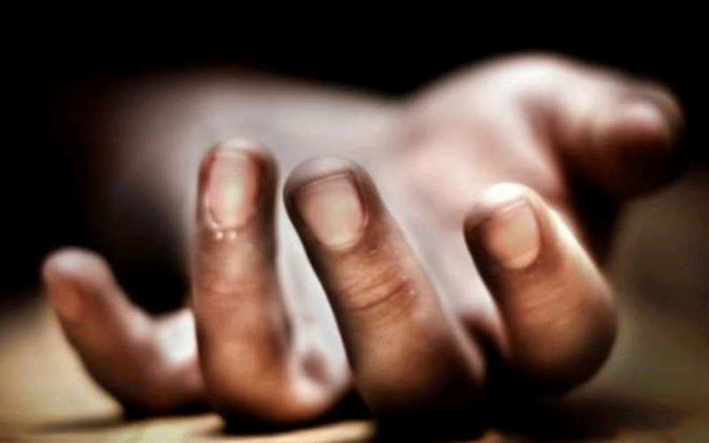 الأمن يحقق بشبهة انتحار ستينية في