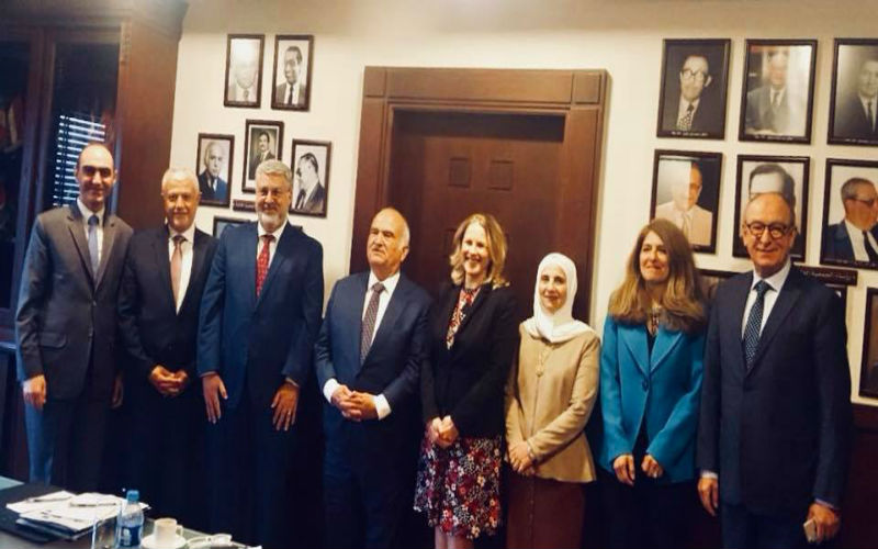 الأمير الحسن يلتقي وفدا من الجامعة