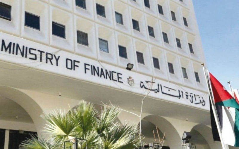 ايرادات الخزينة بانخفاض مستمر.. وعلى الحكومة