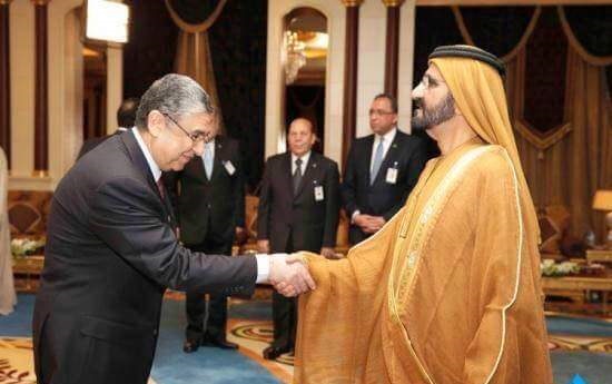 إنحناءة وزير الكهرباء المصري : المسؤولون