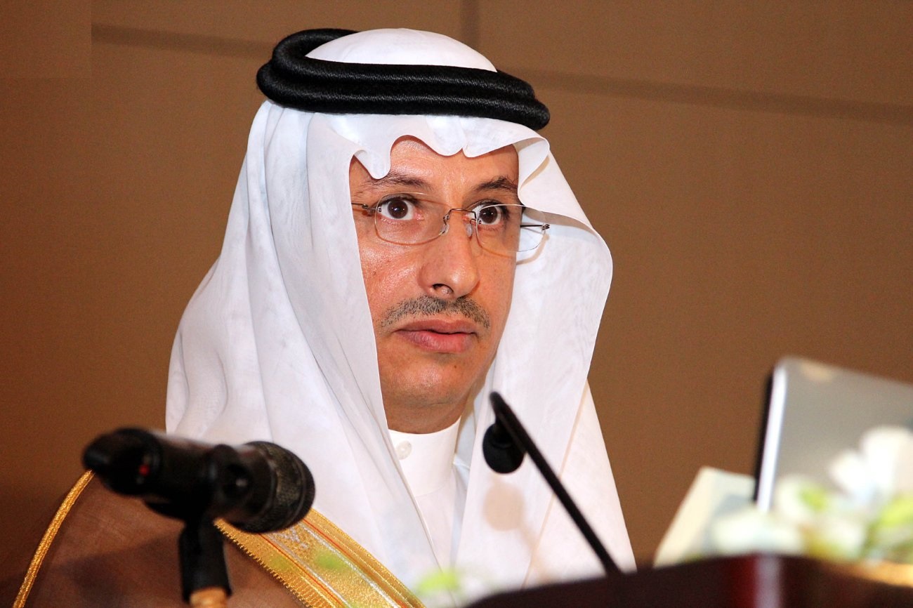 الملك سلمان يعفي وزير الصحة من